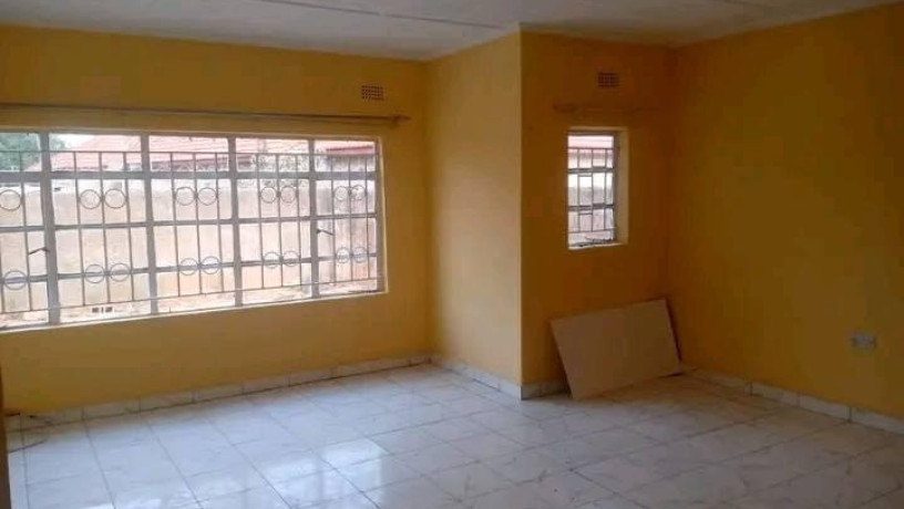 2-bedroom-flat-for-rent-in-avondale-big-4