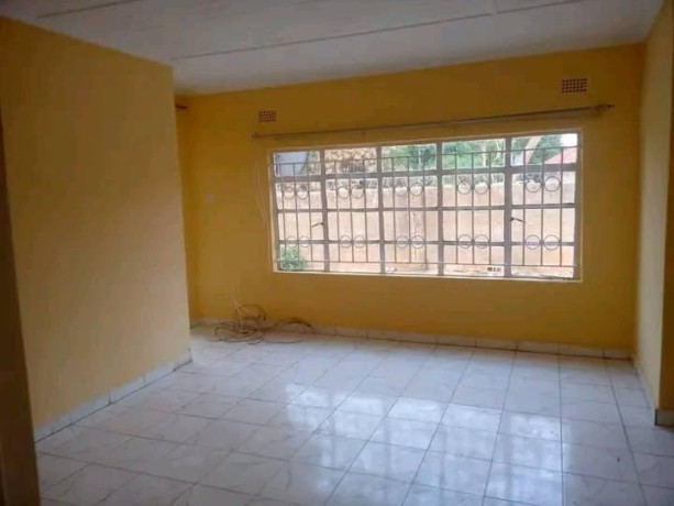 2-bedroom-flat-for-rent-in-avondale-big-1