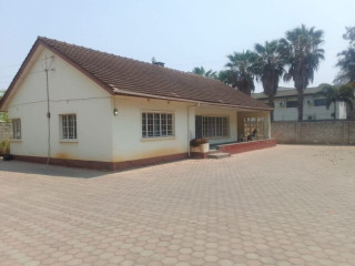 3 Bedroom House For Rent in Rhodes Park