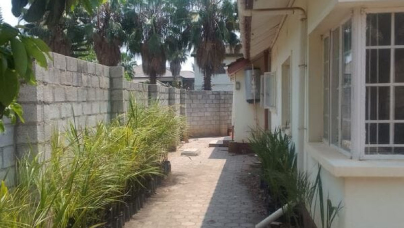 3-bedroom-house-for-rent-in-rhodes-park-big-2