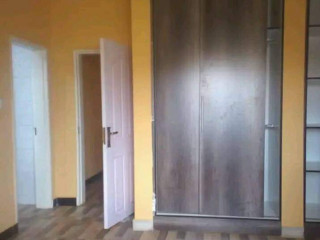 3 Bedroom Flat For Rent in Makeni Buckley