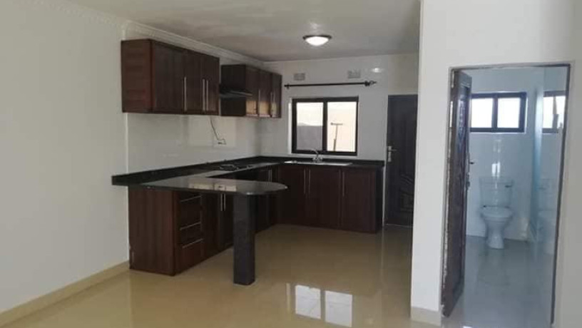 2-bedroom-flat-for-rent-in-ibex-hill-big-2