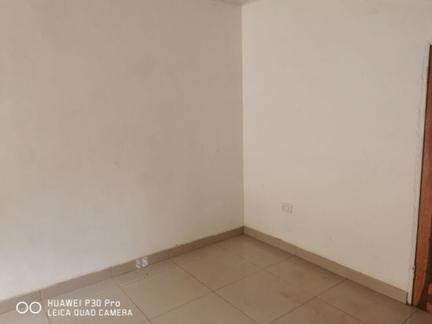1-bedroom-flat-for-rent-in-chalala-big-5