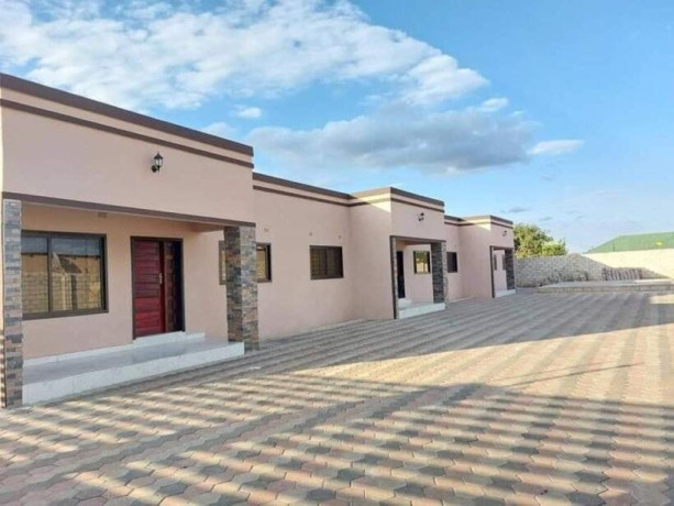 3-bedroom-flat-for-rent-in-chalala-big-1
