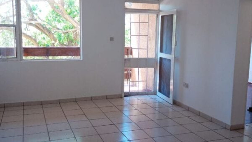 3-bedroom-apartment-for-rent-in-rhodes-park-big-6