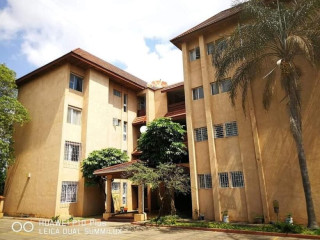 3 Bedroom Flat For Rent in Rhodes Park