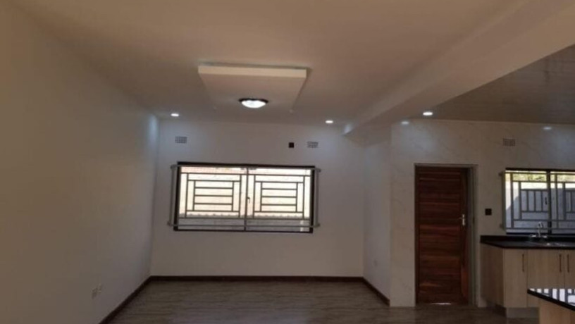 3-bedroom-flats-for-rent-in-olympia-big-3