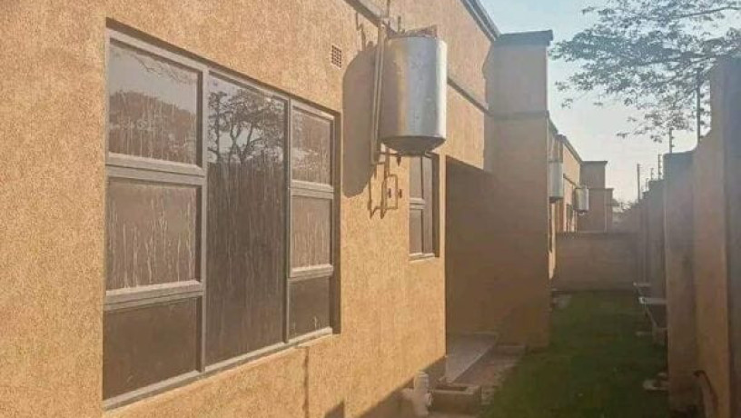 2-bedroom-flat-for-rent-in-makeni-konga-big-3