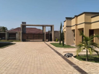 2-bedroom-flat-for-rent-in-makeni