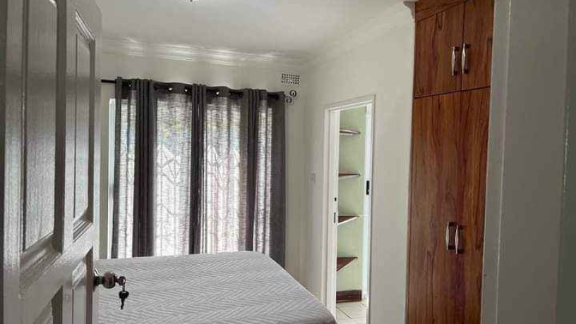 2-bedroom-fully-furnished-flat-for-rent-in-rhodes-park-big-3