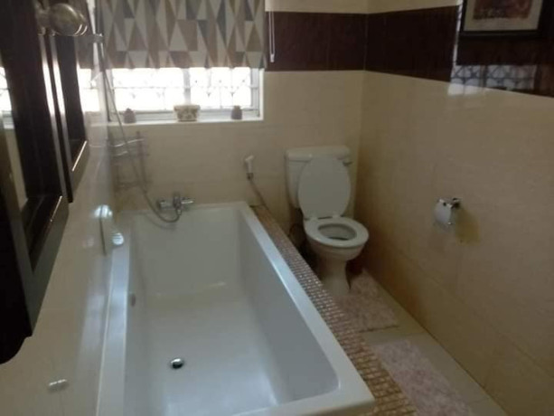 2-bedroom-flat-for-rent-in-rhodes-park-big-6