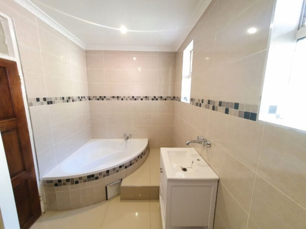 4-bedroom-house-for-rent-in-sunningdale-big-9
