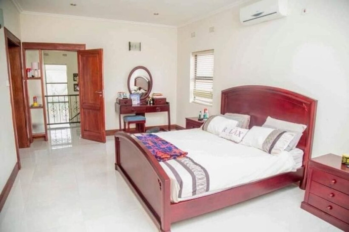 4-bedroom-house-for-rent-in-roma-big-2