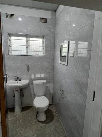 2-bedroom-flat-for-rent-in-chalala-big-7