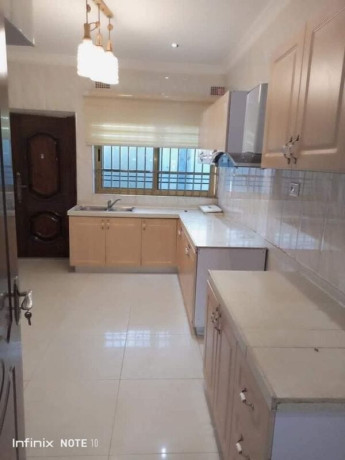 3-bedroom-flat-for-rent-in-chalala-big-6