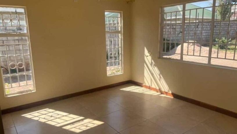 3-bedroom-flat-for-rent-in-ibex-hill-big-4