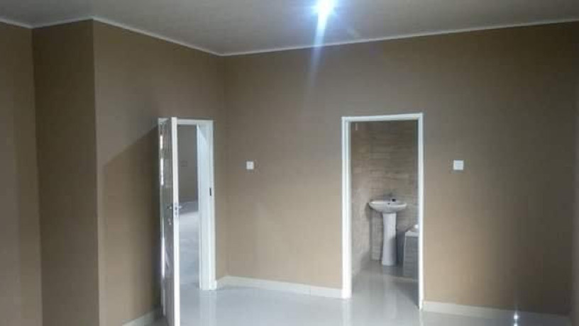 2-bedroom-flat-for-rent-in-chalala-big-2