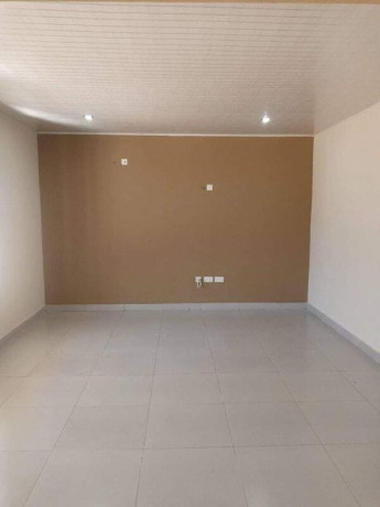 2-bedroom-flat-for-rent-in-chalala-big-4