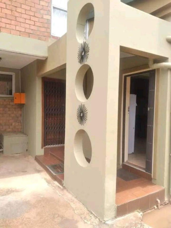 3-bedroom-house-for-rent-in-kabulonga-big-8