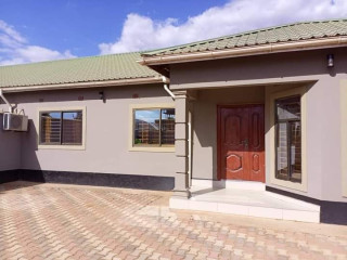 3-bedroom-flat-for-rent-in-ibex-hill