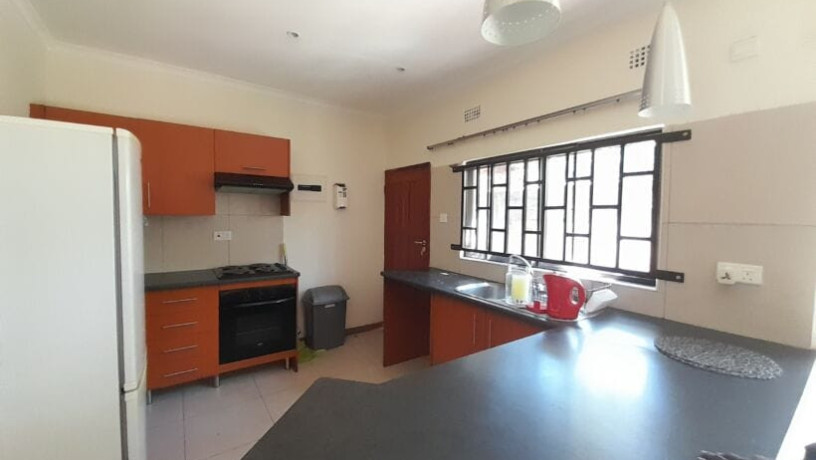 2-bedroom-apartment-for-rent-in-rhodes-park-big-3