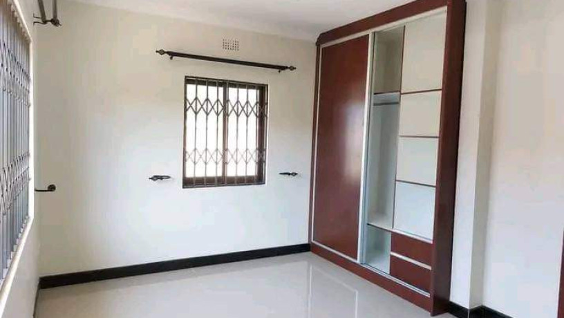 3-bedroom-flat-for-rent-in-new-kasama-big-5