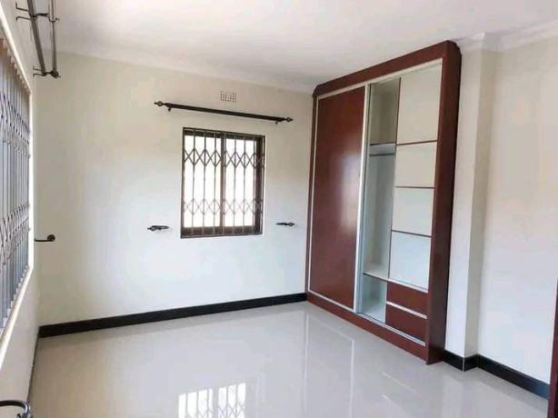 3-bedroom-flat-for-rent-in-new-kasama-big-5