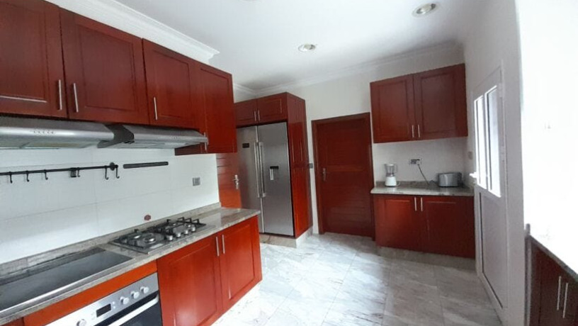 4-bedroom-apartments-for-rent-in-rhodes-park-big-4