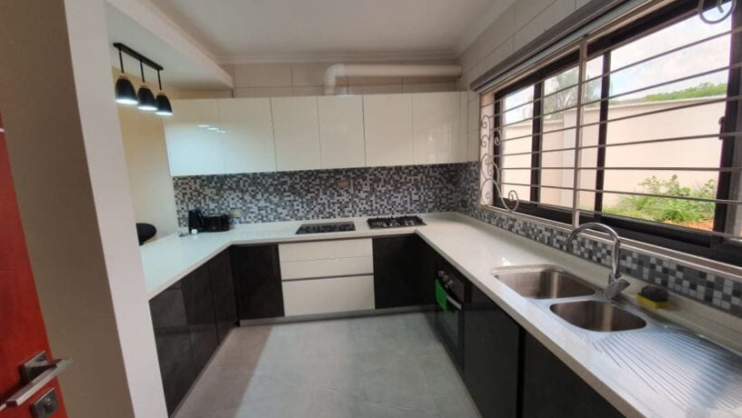 2-bedroom-apartments-for-rent-in-rhodes-park-big-1