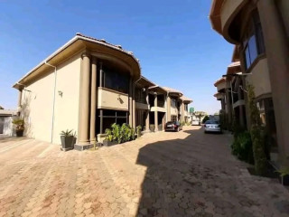 3 Bedroom Apartment For Rent In Makeni Bonaventure