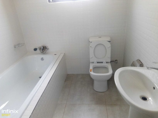 2-bedroom-flat-for-rent-in-lilayi-big-5