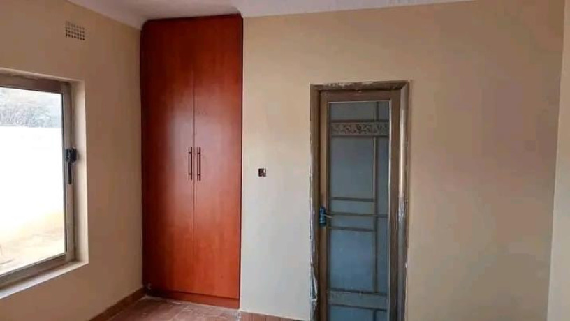 2-bedroom-flat-for-rent-in-ibex-hill-big-1