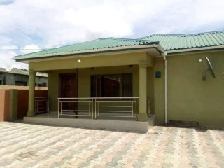 2-bedroom-flat-for-rent-in-chelstone