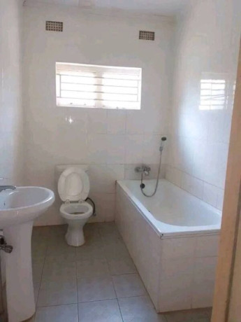 3-bedroom-flat-for-rent-in-libala-south-big-5
