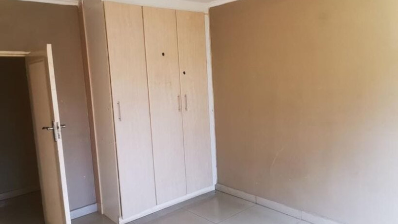 3-bedroom-flat-for-rent-in-chalala-big-2