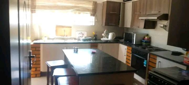3-bedroom-flat-for-rent-in-salama-park-big-3
