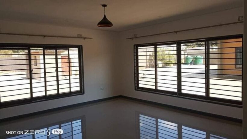 3-bedroom-flat-for-rent-in-ibex-hill-big-7