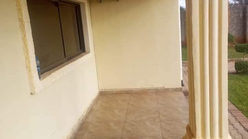 2-bedroom-flat-for-rent-in-ibex-hill-big-3