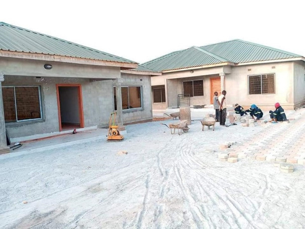 2-bedroom-flat-for-rent-in-lilayi-big-2