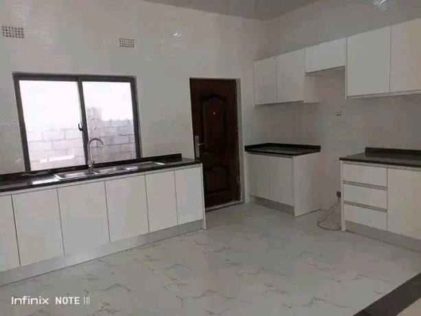 2-bedroom-flats-for-rent-in-lilayi-big-1
