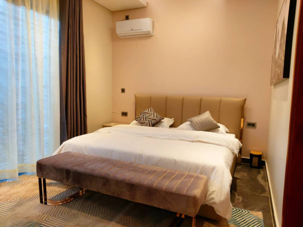 1-bedroom-apartment-for-rent-in-rhodes-park-big-5