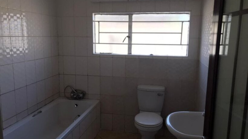 3-bedroom-flat-for-rent-in-chalala-big-5