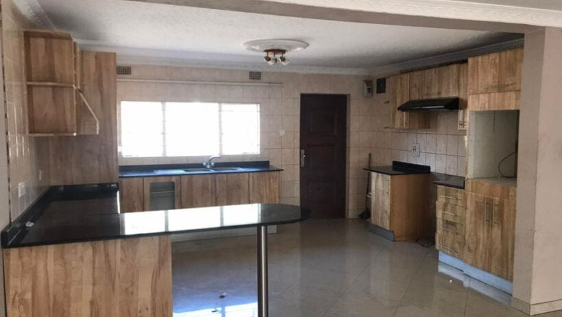 3-bedroom-flat-for-rent-in-chalala-big-1