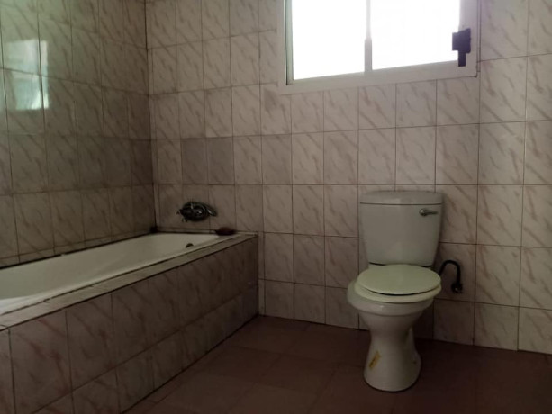 3-bedroom-flat-for-rent-in-chalala-big-7