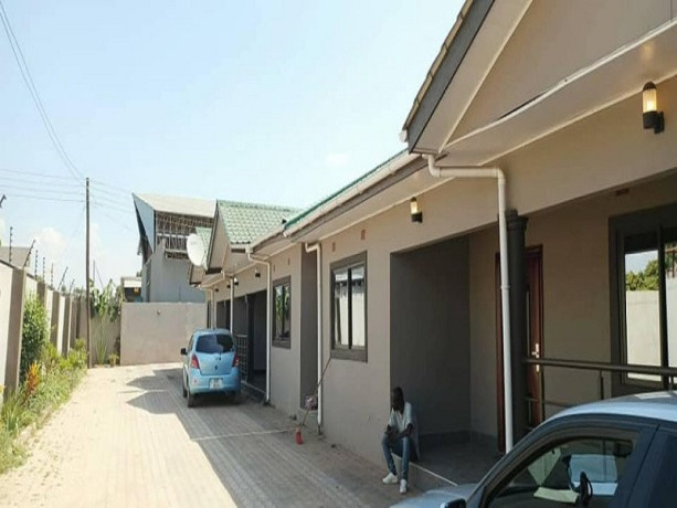 2-bedroom-flat-for-rent-in-kabulonga-big-1