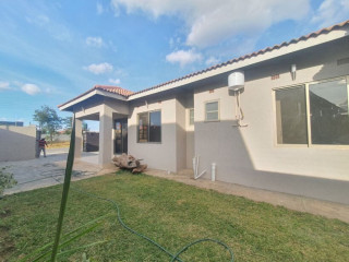 3 Bedroom House For Rent In Roma Park