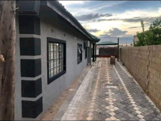 3-bedroom-flat-for-rent-in-chalala