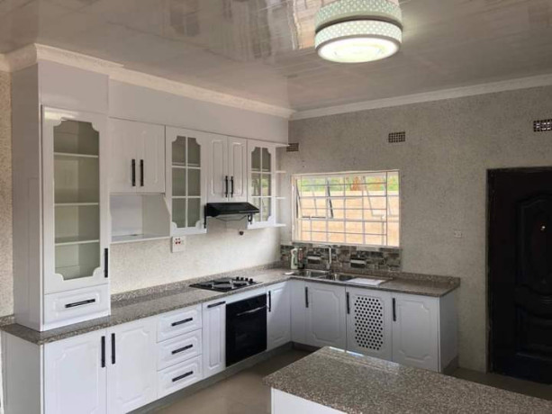 3-bedroom-flat-for-rent-in-chalala-big-8