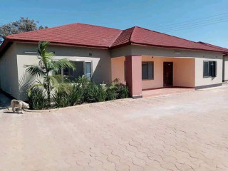 3 Bedroom House For Rent In Makeni Bonaventure