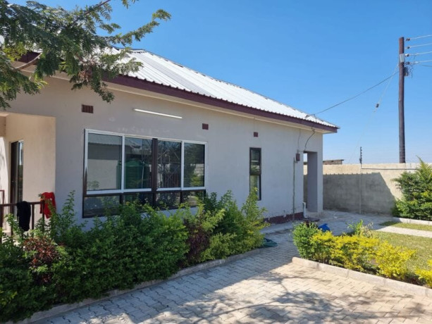 2-bedroom-flat-for-rent-in-silverest-big-1